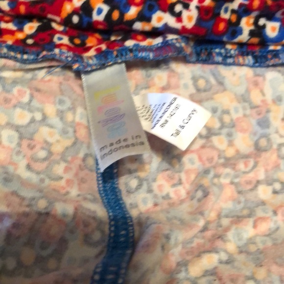 Lularoe TC Leggings - Picture 2 of 3
